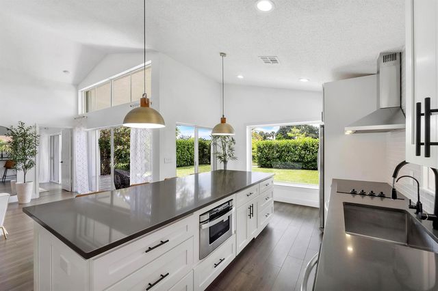 7629 Doubleton Drive, Delray Beach, FL 33446