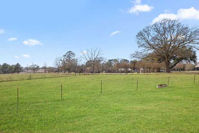 626 Maler Road, Sealy, TX 77474