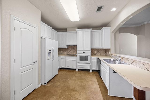 626 Maler Road, Sealy, TX 77474