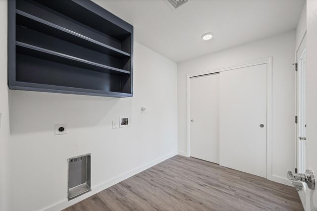 1100 Monte Vista DR, Lockhart, TX 78644