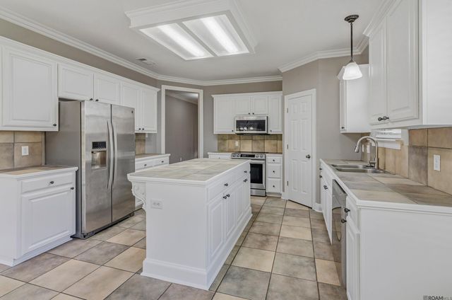 36474 Rosalie Ave, Denham Springs, LA 70706