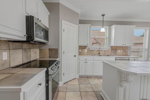 36474 Rosalie Ave, Denham Springs, LA 70706