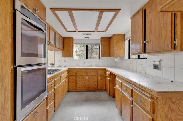 985 Pheasant, Wrightwood, CA 92397