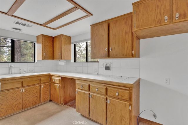 985 Pheasant, Wrightwood, CA 92397