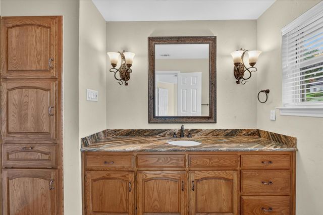 5811 Scenic Bay Court, Arlington, TX 76013