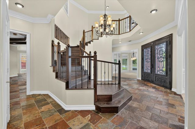 5811 Scenic Bay Court, Arlington, TX 76013