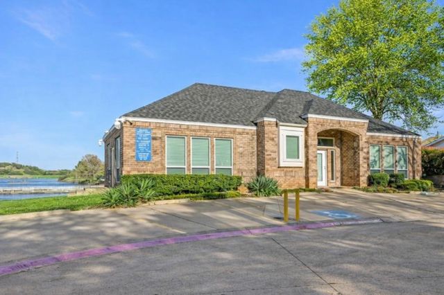 5811 Scenic Bay Court, Arlington, TX 76013