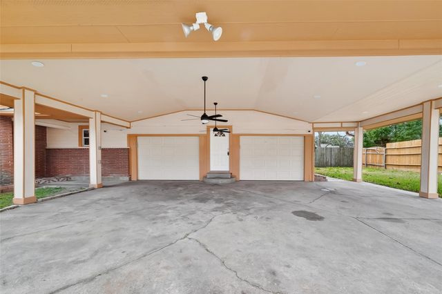 807 Ruth Street 805 807, Baytown, TX 77520