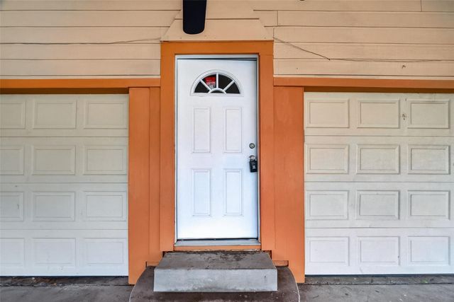 807 Ruth Street 805 807, Baytown, TX 77520