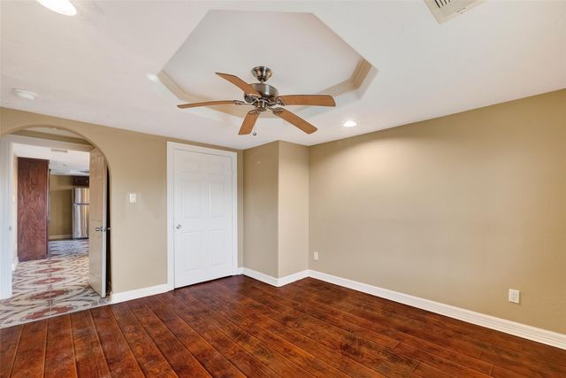 807 Ruth Street 805 807, Baytown, TX 77520