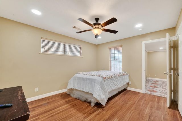 807 Ruth Street 805 807, Baytown, TX 77520