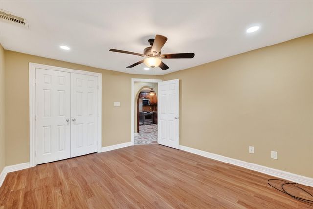 807 Ruth Street 805 807, Baytown, TX 77520