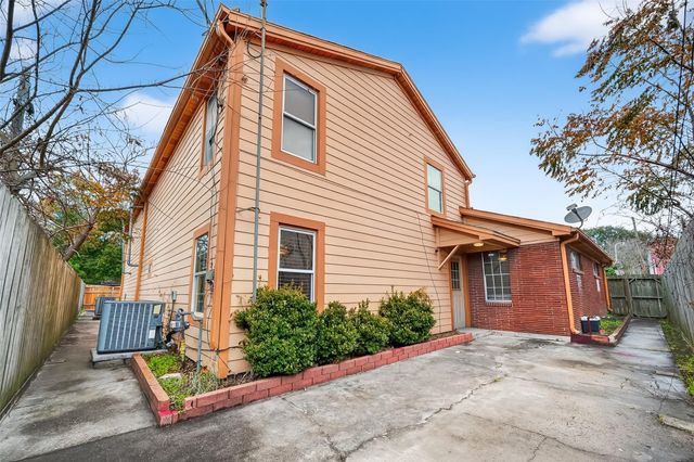 807 Ruth Street 805 807, Baytown, TX 77520