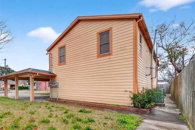 807 Ruth Street 805 807, Baytown, TX 77520