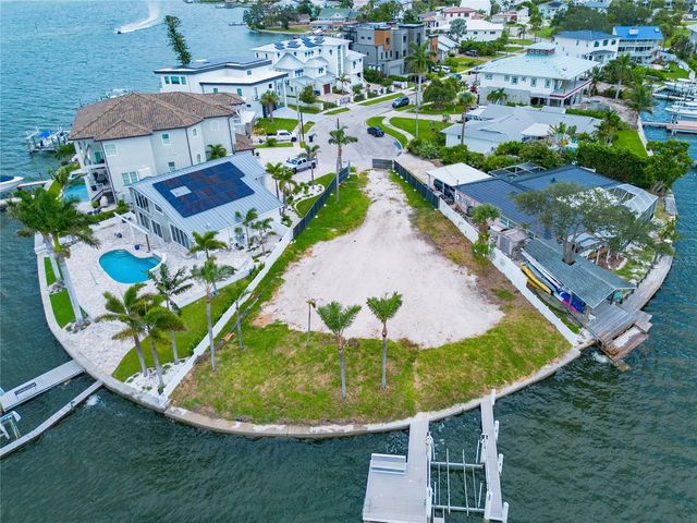 1931 ARROWHEAD DRIVE NE, St Petersburg, FL 33703
