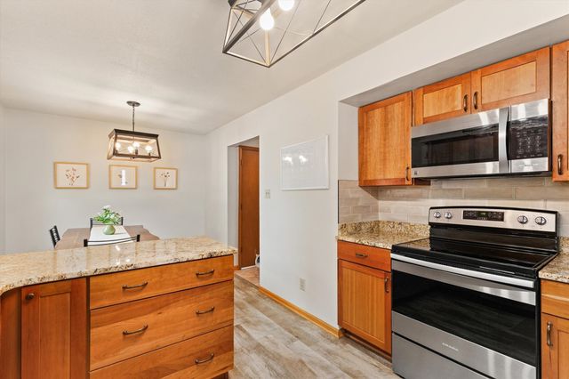 2831 54th Street, Des Moines, IA 50310