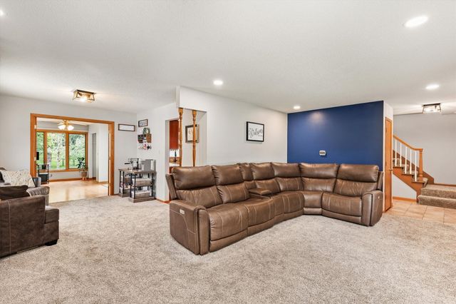 2831 54th Street, Des Moines, IA 50310
