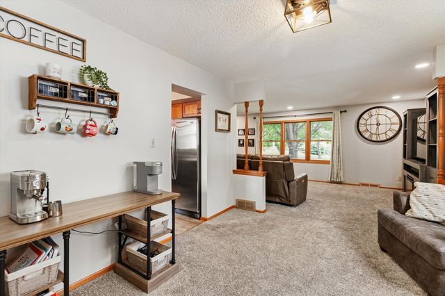 2831 54th Street, Des Moines, IA 50310