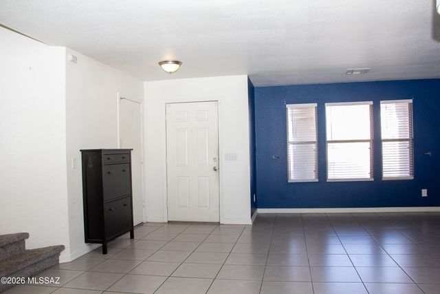 5169 S Fox Trot Drive, Tucson, AZ 85746