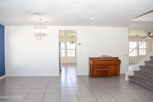 5169 S Fox Trot Drive, Tucson, AZ 85746