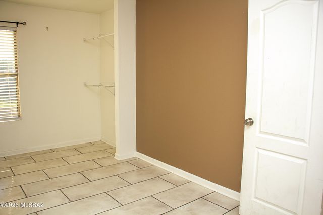 5169 S Fox Trot Drive, Tucson, AZ 85746