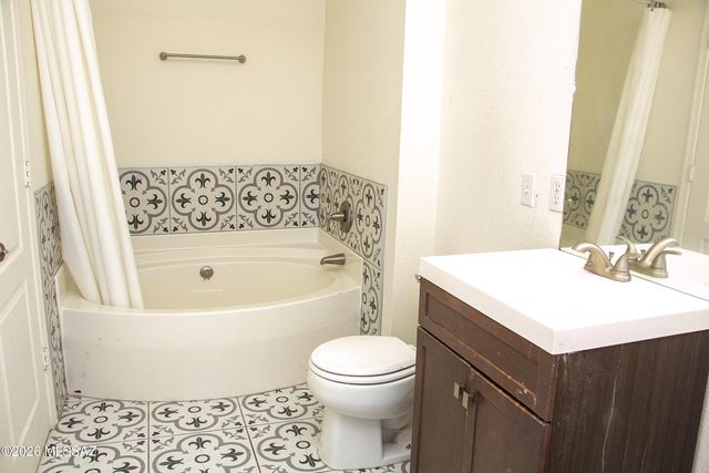 5169 S Fox Trot Drive, Tucson, AZ 85746