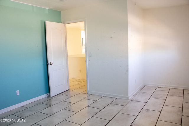 5169 S Fox Trot Drive, Tucson, AZ 85746