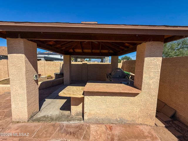 5169 S Fox Trot Drive, Tucson, AZ 85746