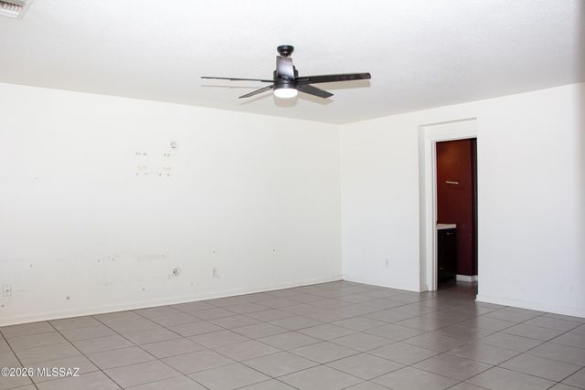 5169 S Fox Trot Drive, Tucson, AZ 85746
