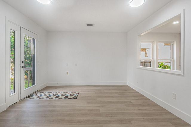 4334 Lake Grove Drive, Seabrook, TX 77586