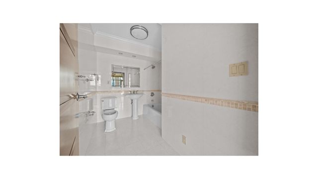 3511 Cambridge Ave Apt 6B, New York City, NY 10463
