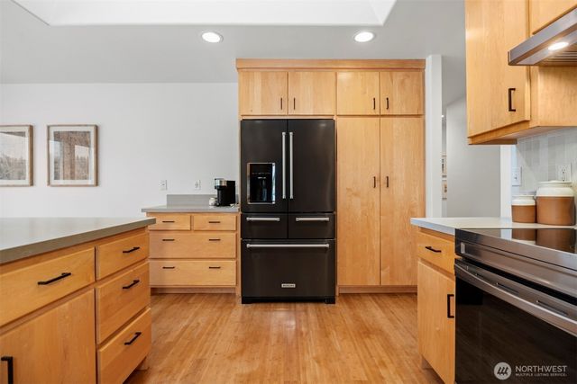 1188 Dewey Lane, Bellingham, WA 98226