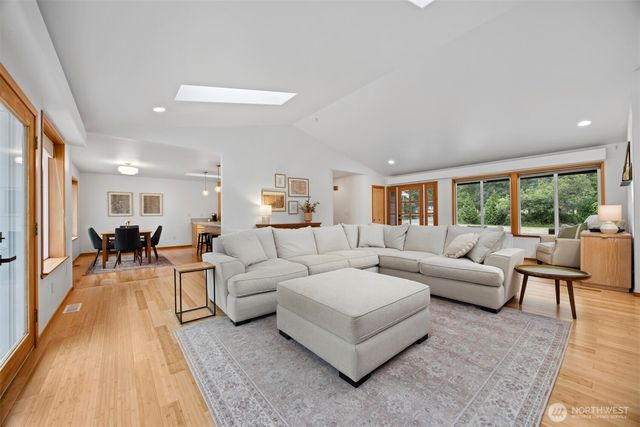 1188 Dewey Lane, Bellingham, WA 98226