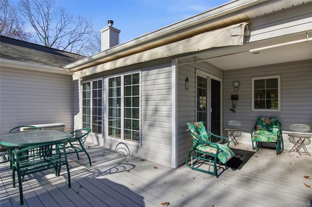 11 Vermont Avenue, Port Jefferson Station, NY 11776