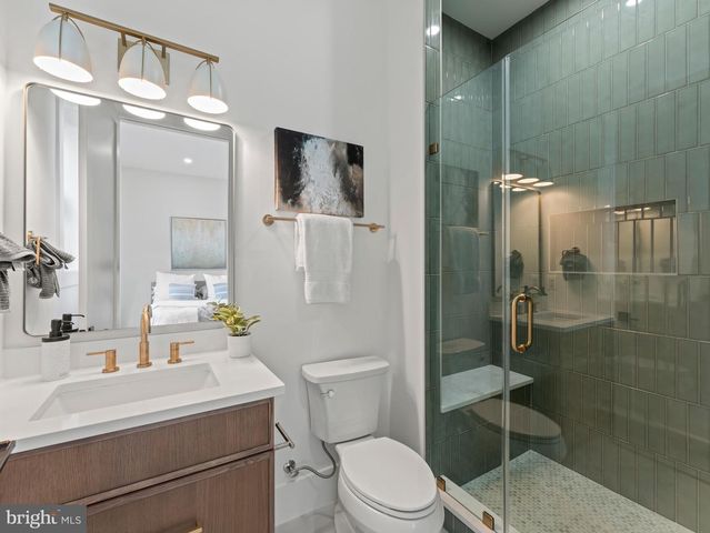 107 YEONAS DR SE, Vienna, VA 22180