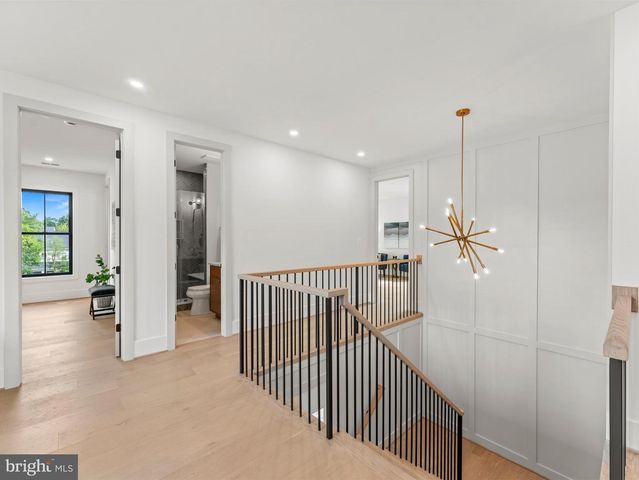 107 YEONAS DR SE, Vienna, VA 22180