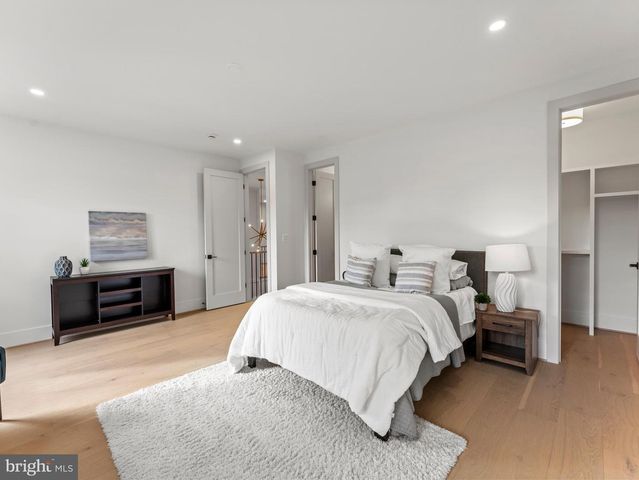 107 YEONAS DR SE, Vienna, VA 22180