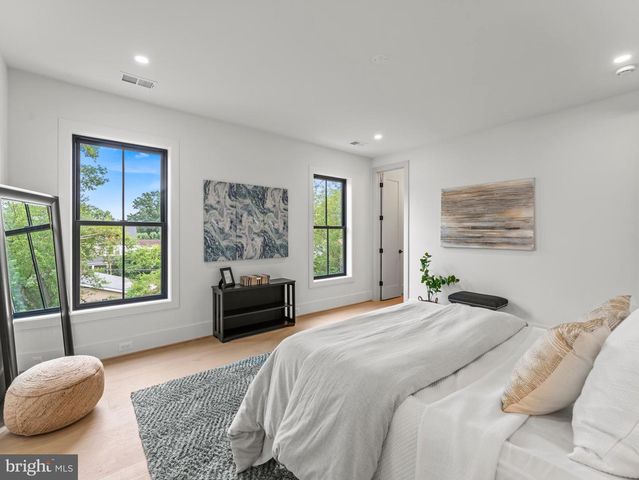 107 YEONAS DR SE, Vienna, VA 22180