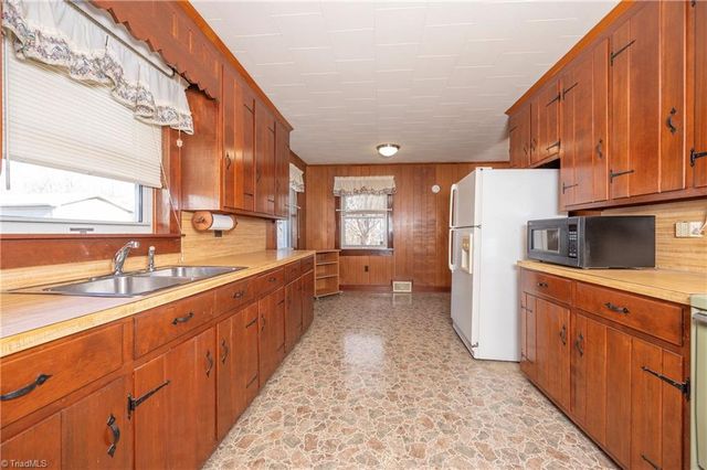 4545 Mount Bethel Church Road, East Bend, NC 27018