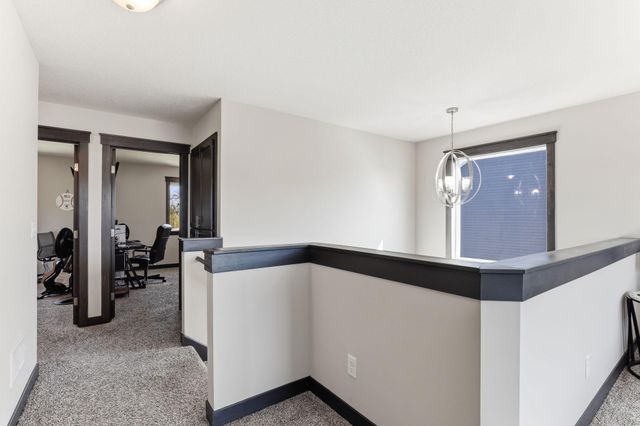 9686 Carbon Court, Inver Grove Heights, MN 55076