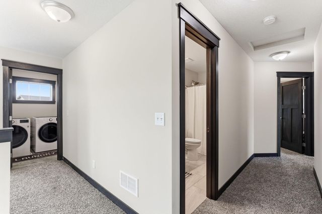 9686 Carbon Court, Inver Grove Heights, MN 55076