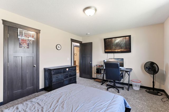 9686 Carbon Court, Inver Grove Heights, MN 55076