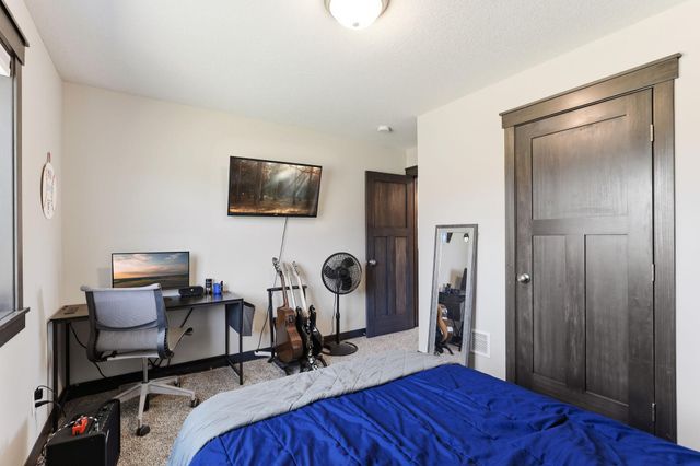 9686 Carbon Court, Inver Grove Heights, MN 55076