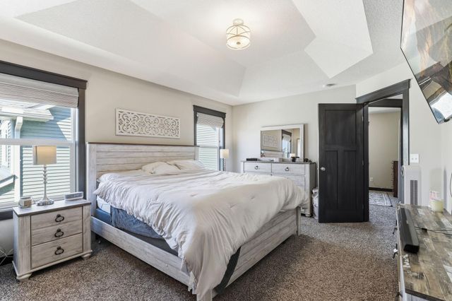 9686 Carbon Court, Inver Grove Heights, MN 55076