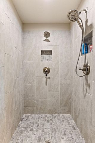 9686 Carbon Court, Inver Grove Heights, MN 55076