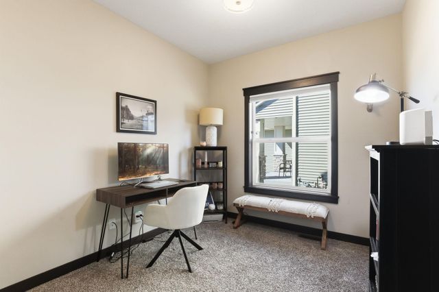 9686 Carbon Court, Inver Grove Heights, MN 55076