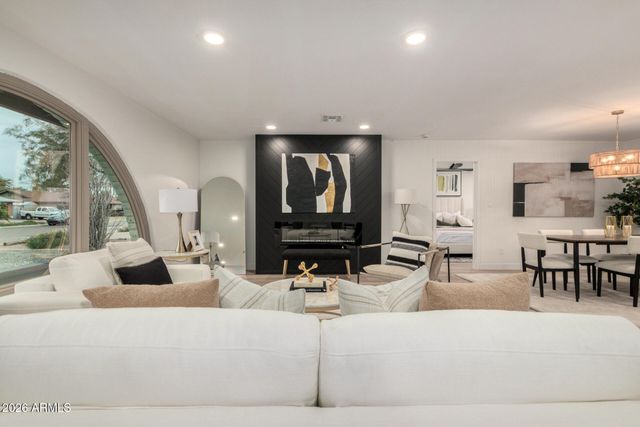 1023 E Watson Drive, Tempe, AZ 85283