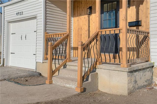 4933 Parish Drive, Roeland Park, KS 66205