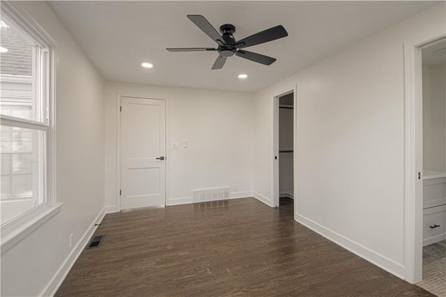 4933 Parish Drive, Roeland Park, KS 66205