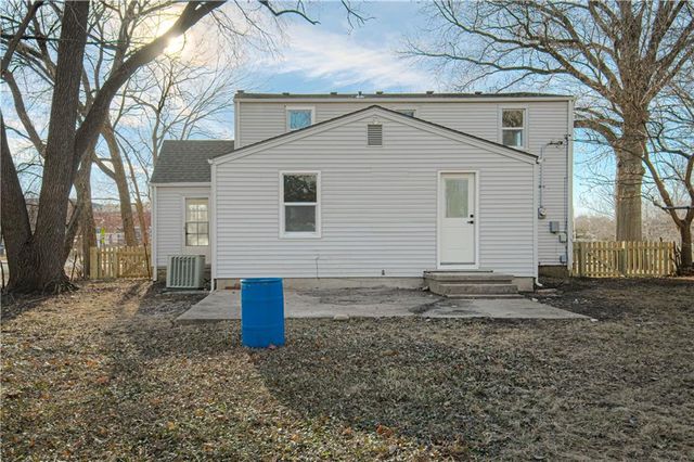 4933 Parish Drive, Roeland Park, KS 66205
